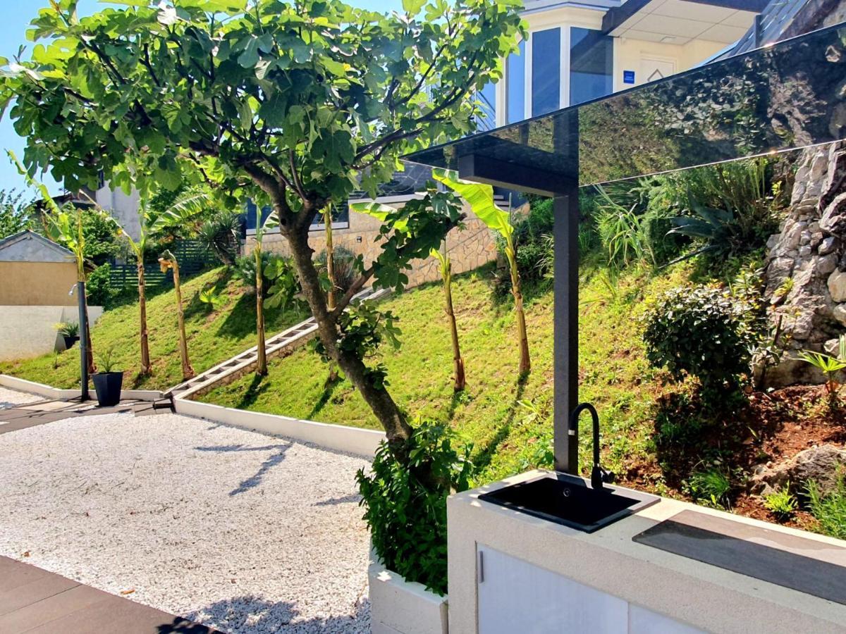 Jacuzzi Penthouse Apartment Matulji Luaran gambar
