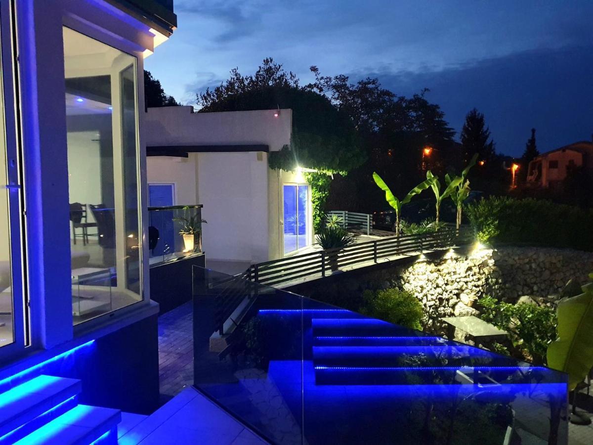 Jacuzzi Penthouse Apartment Matulji Luaran gambar