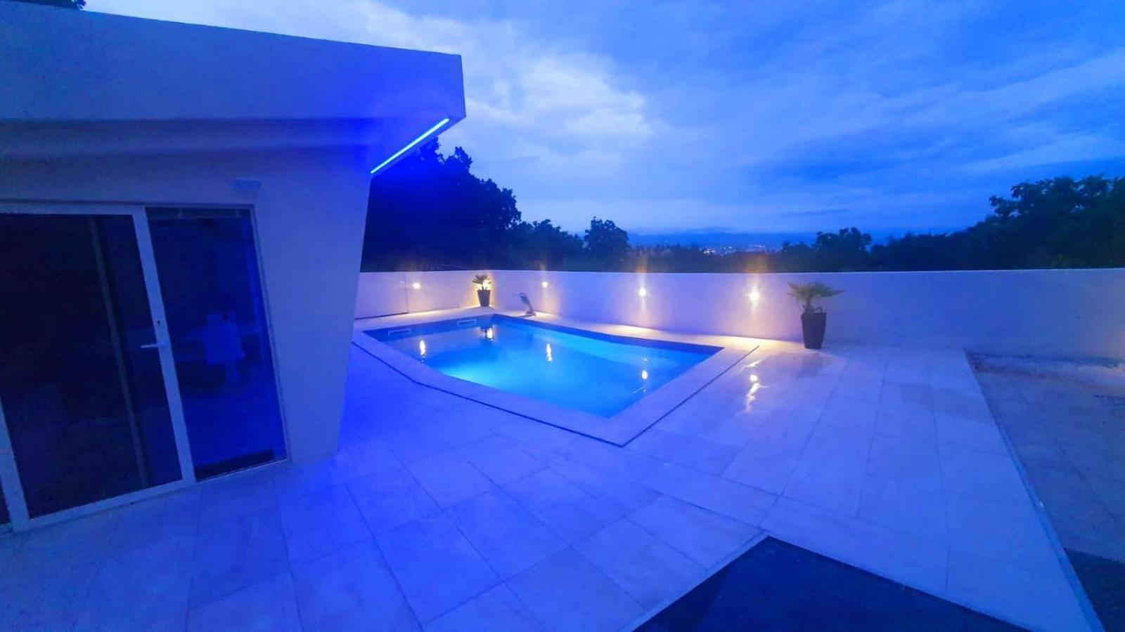 Jacuzzi Penthouse Apartment Matulji Luaran gambar