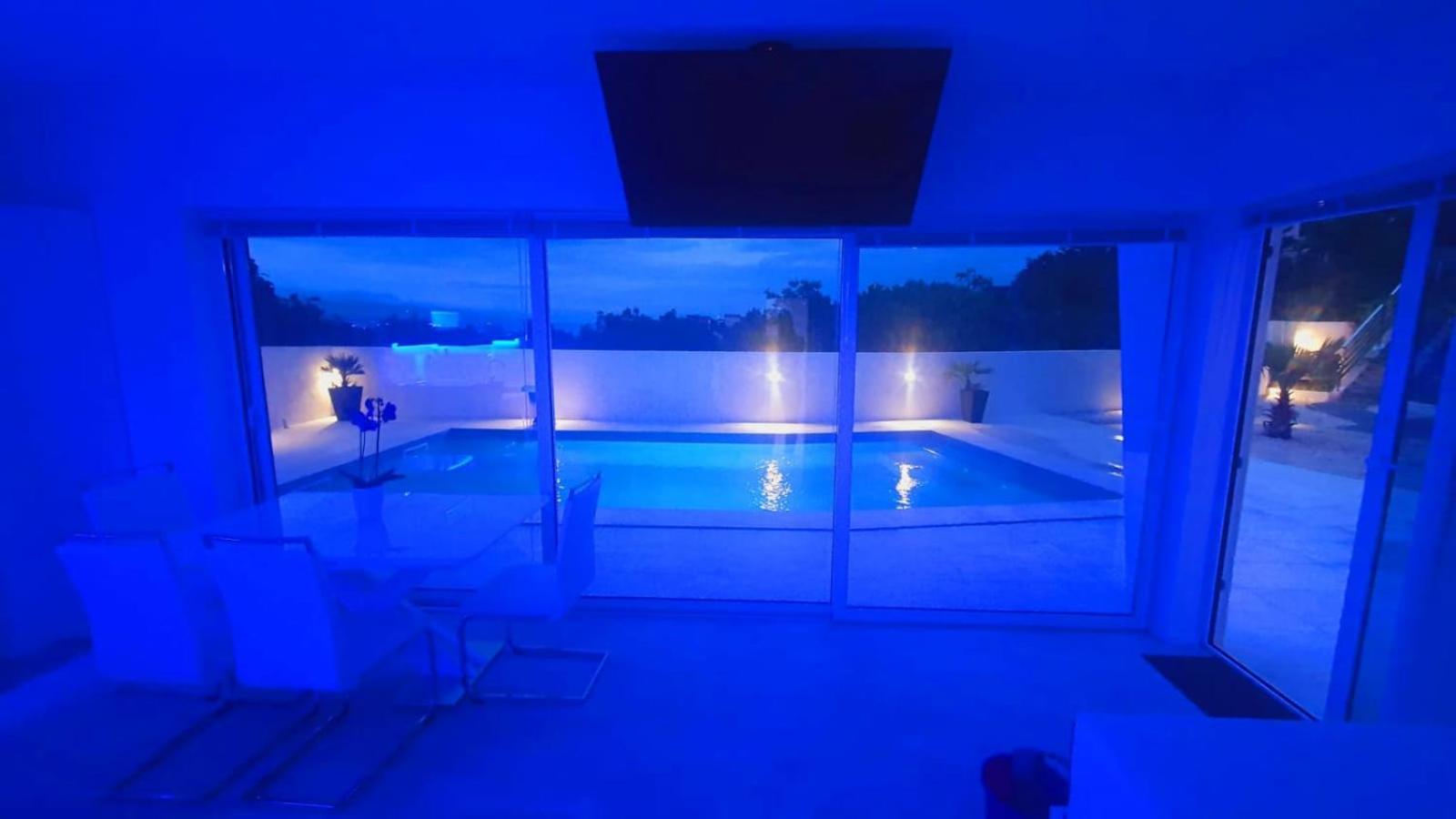 Jacuzzi Penthouse Apartment Matulji Luaran gambar